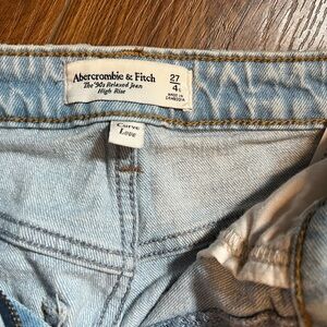 Abercrombie curve love jeans